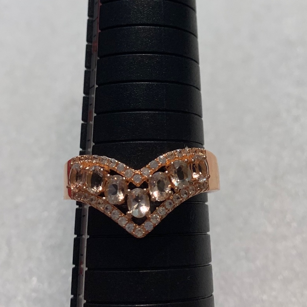 Rose gold ring - Picture 3 of 3